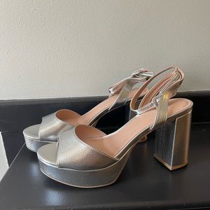 *never worn* Chinese Laundry Theresa Platform Heels in Silver